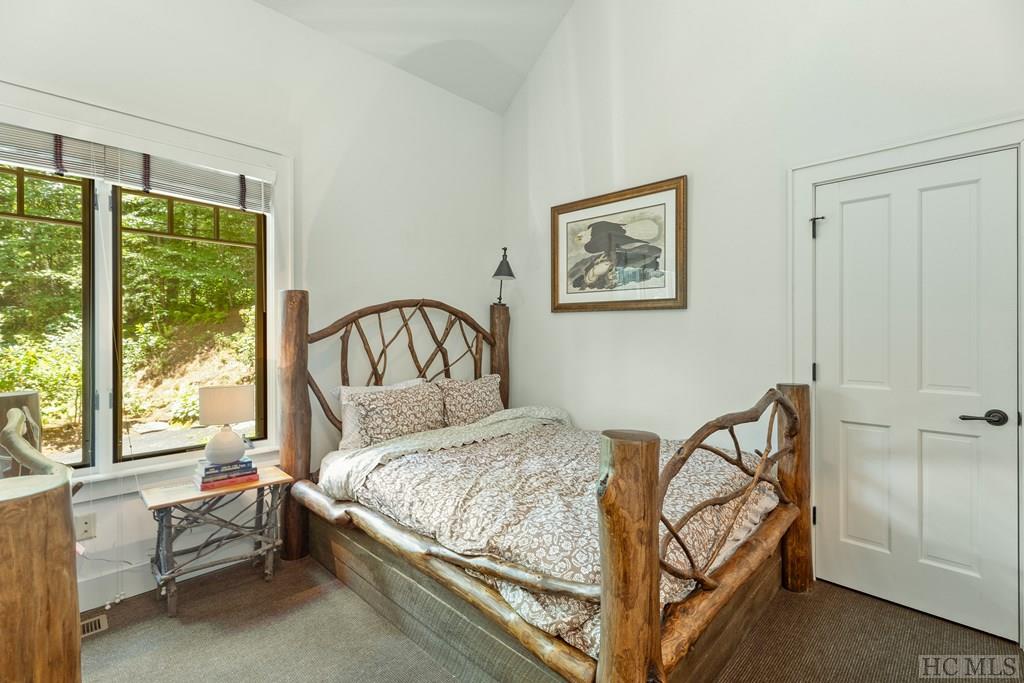 138 Honey Bee Bend