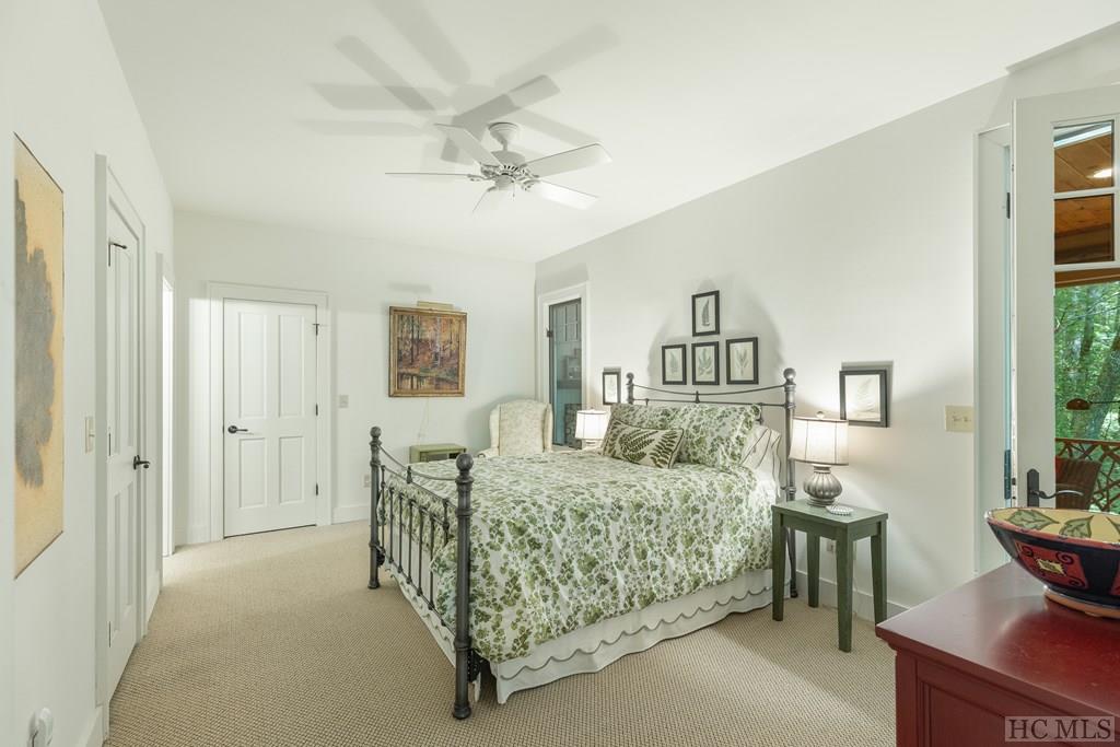 138 Honey Bee Bend