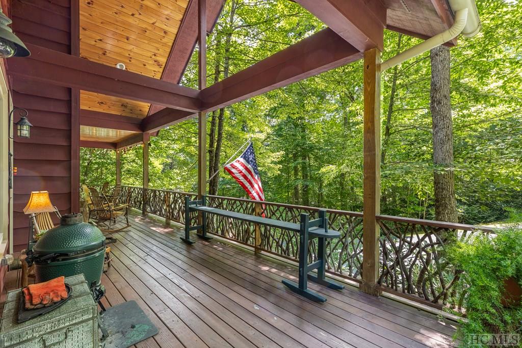 138 Honey Bee Bend