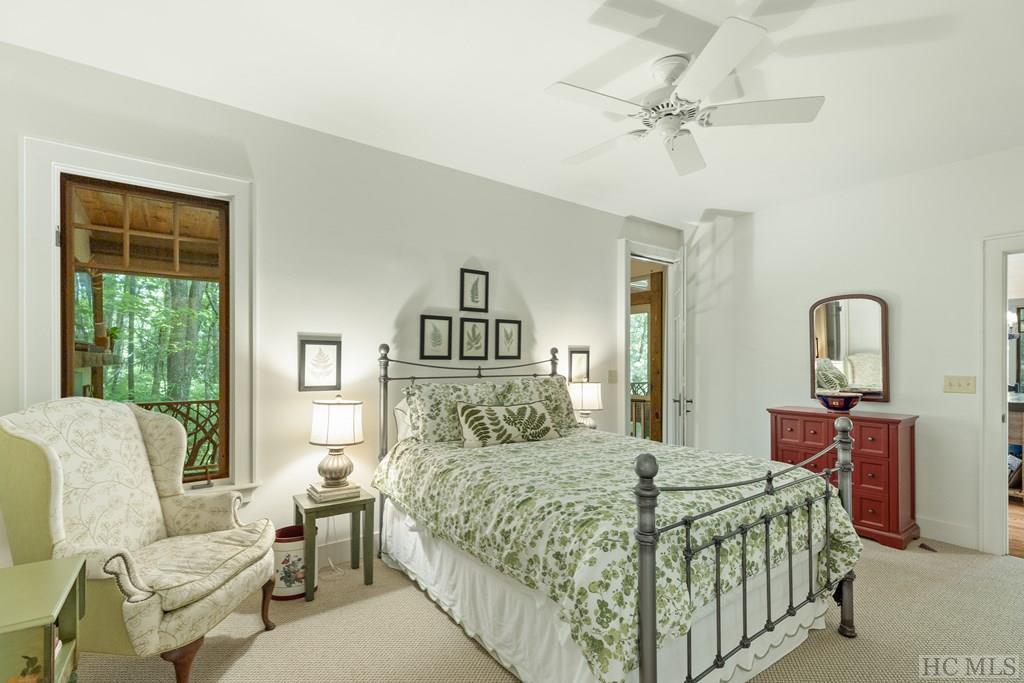 138 Honey Bee Bend