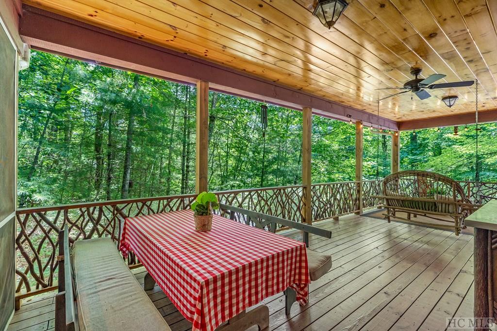 138 Honey Bee Bend