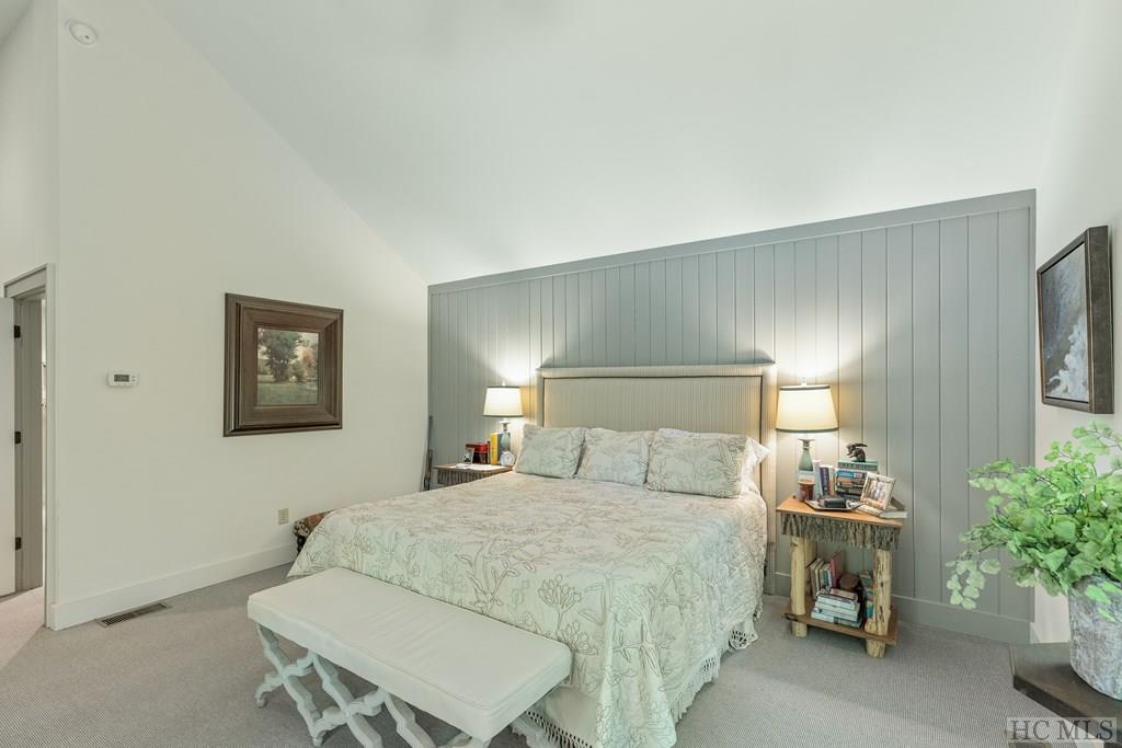 138 Honey Bee Bend