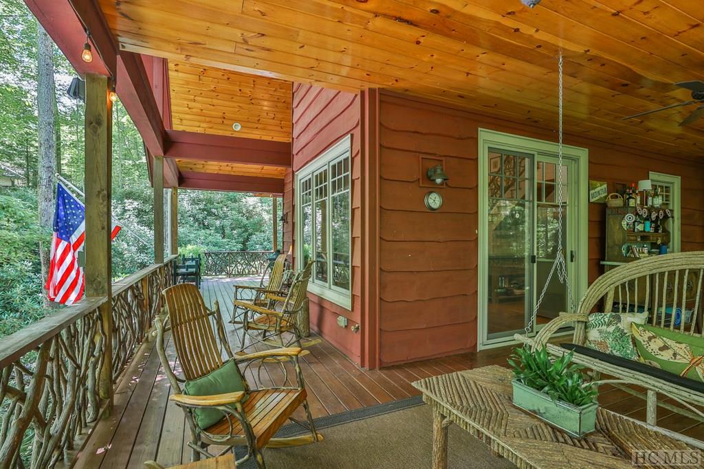 138 Honey Bee Bend