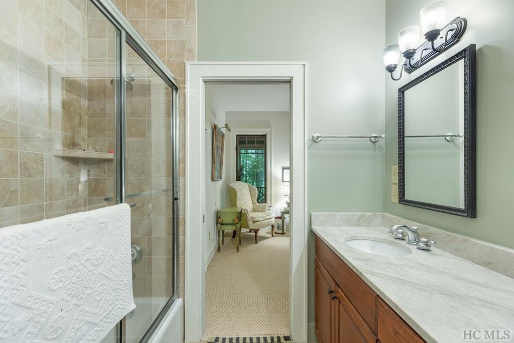 138 Honey Bee Bend