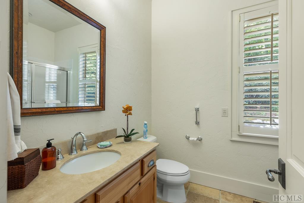 2162 Upper Divide Road