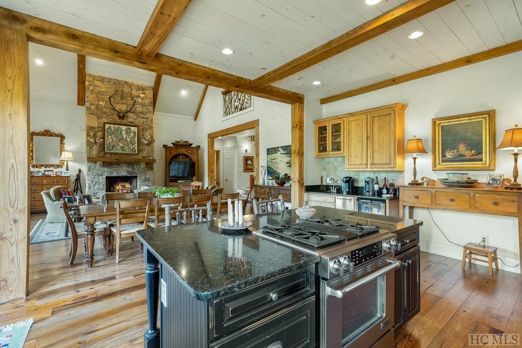 2162 Upper Divide Road