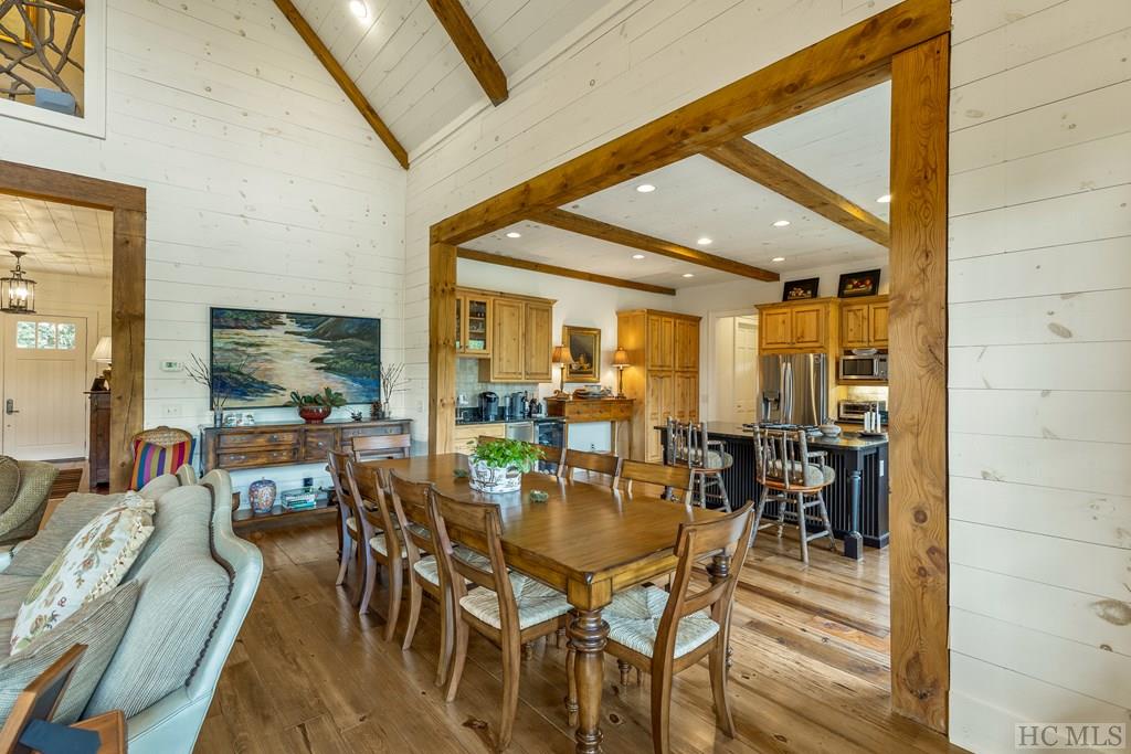 2162 Upper Divide Road
