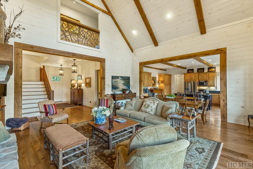 2162 Upper Divide Road