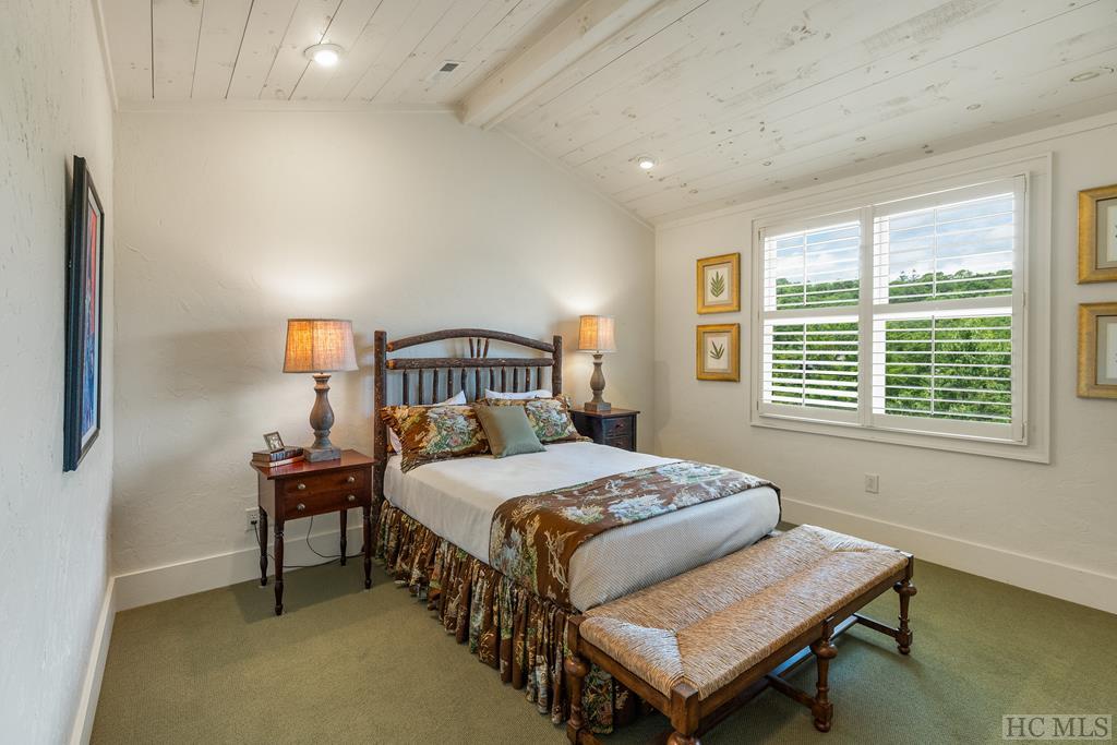 2162 Upper Divide Road