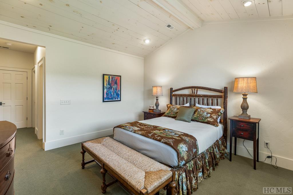 2162 Upper Divide Road