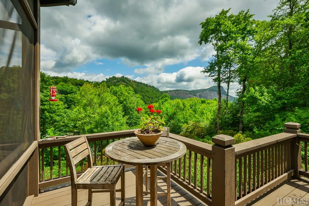 2162 Upper Divide Road