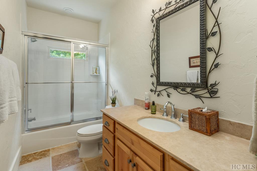 2162 Upper Divide Road