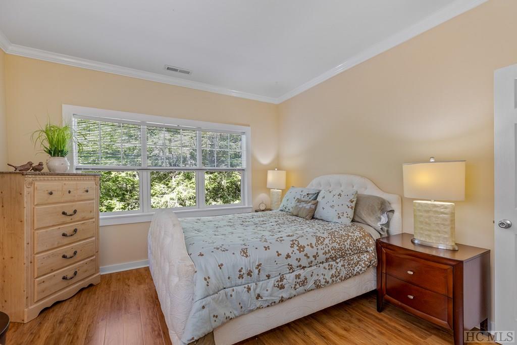 84 Clubhouse Trail 101