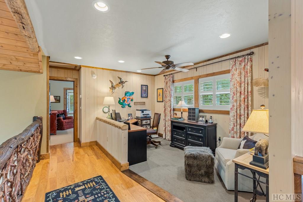 53 Ridge Lane