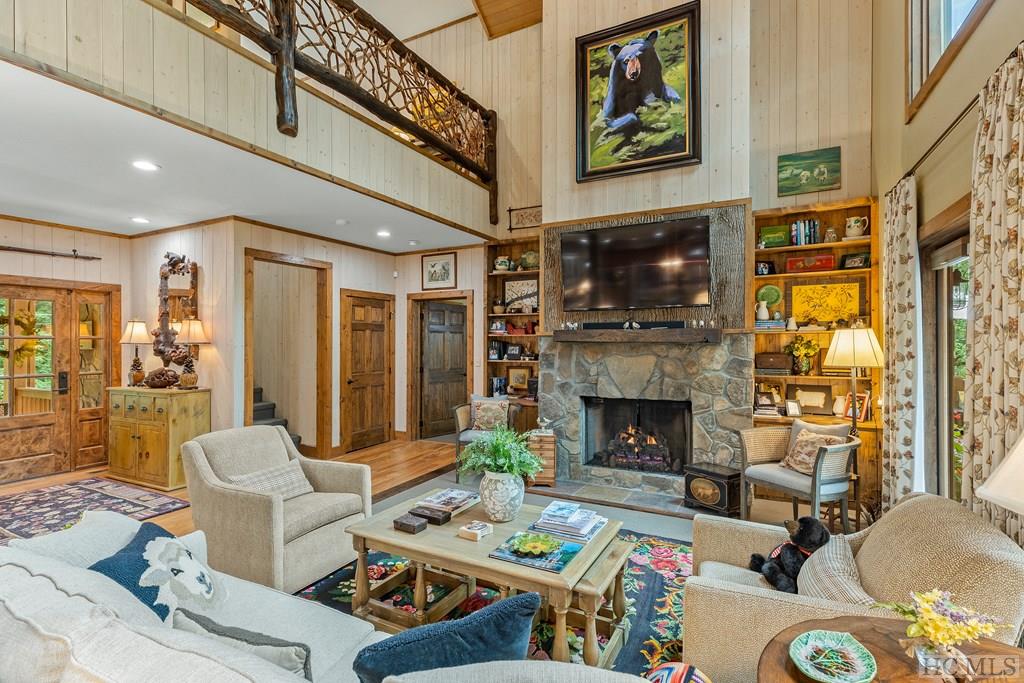 53 Ridge Lane