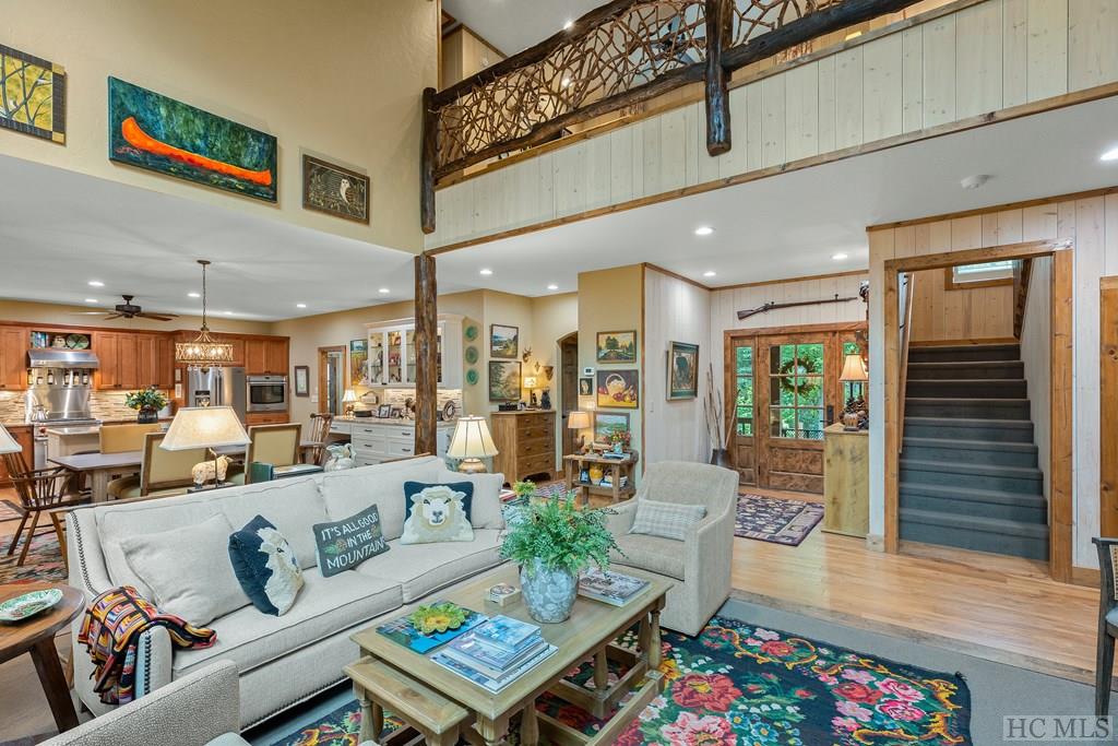 53 Ridge Lane