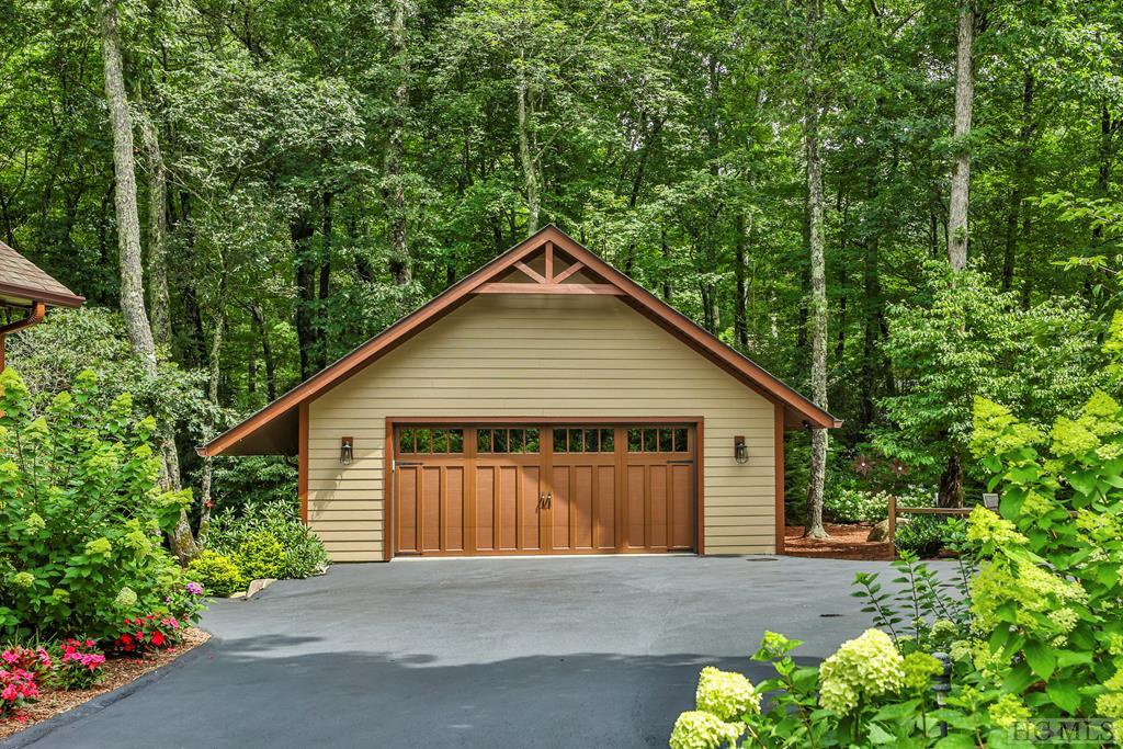 53 Ridge Lane