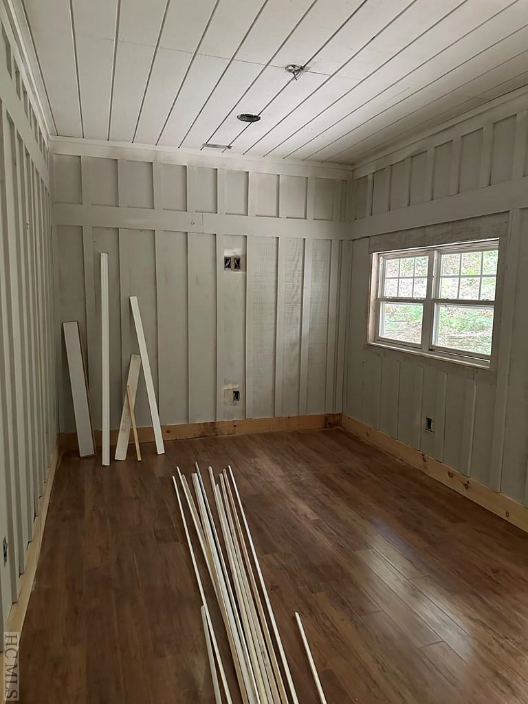 16 Honeysuckle Lane