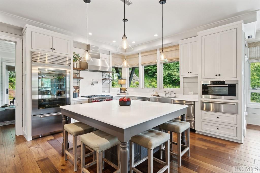 339 Moorewood Road