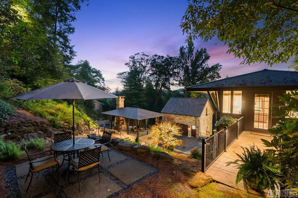 339 Moorewood Road