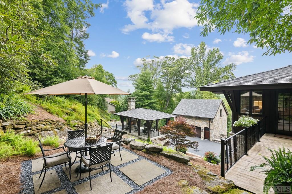 339 Moorewood Road