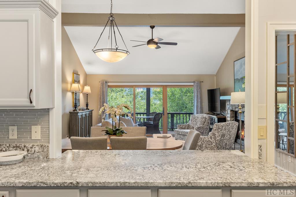 80 Ridge Lake Circle