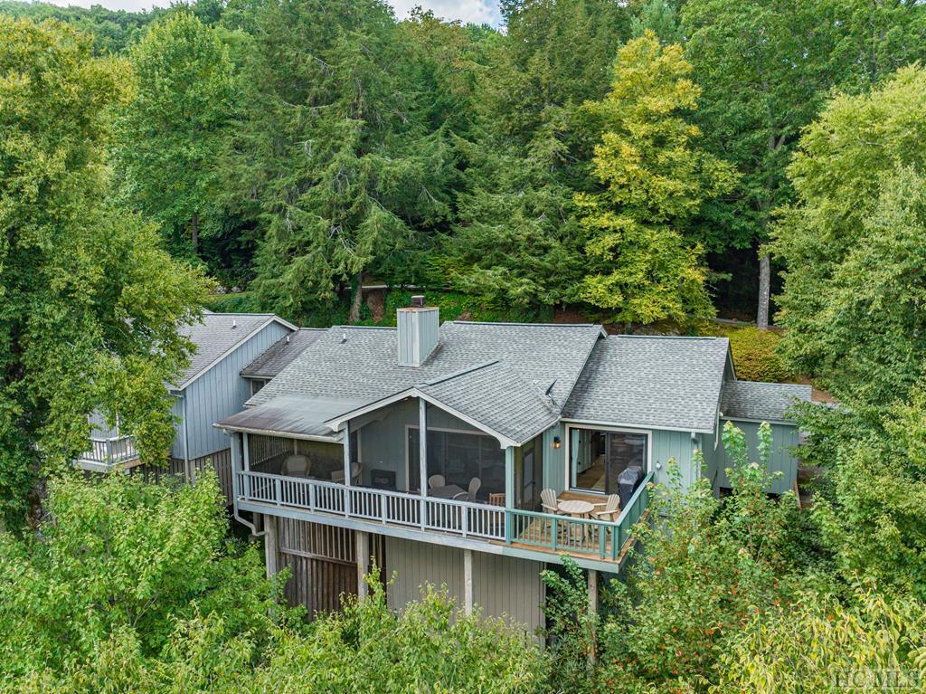 80 Ridge Lake Circle