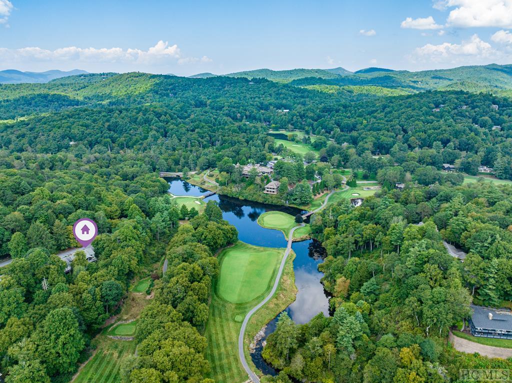 80 Ridge Lake Circle