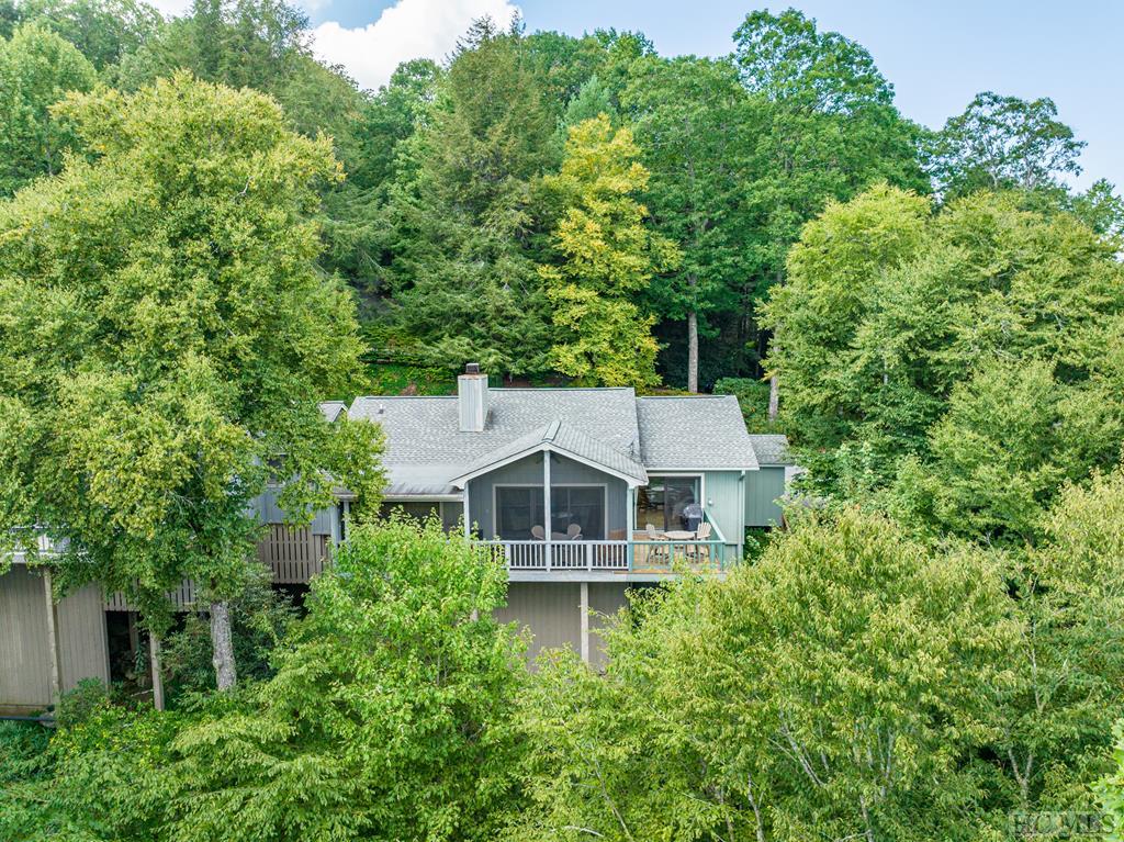 80 Ridge Lake Circle