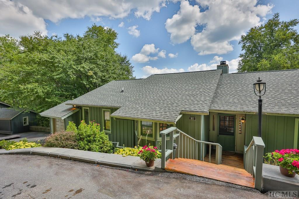 80 Ridge Lake Circle