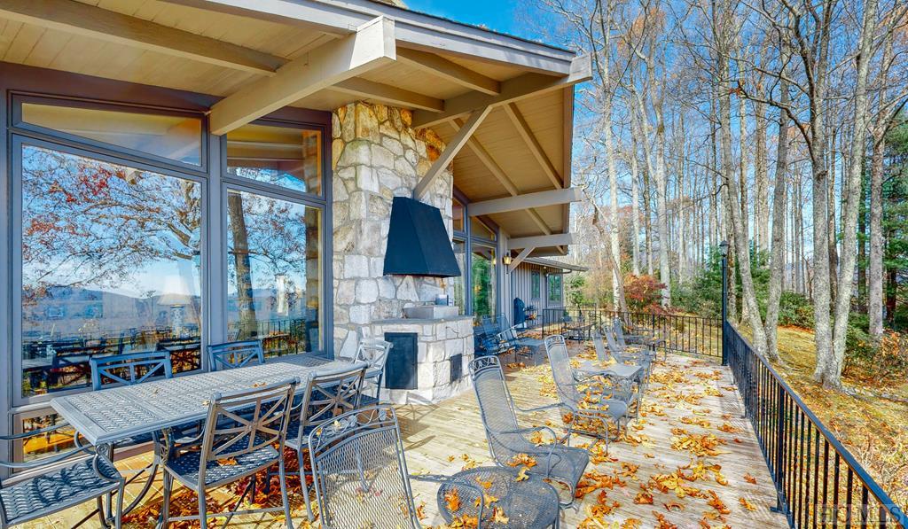 611 Queen Mountain Road