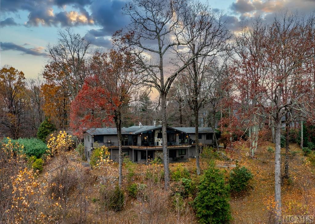 611 Queen Mountain Road
