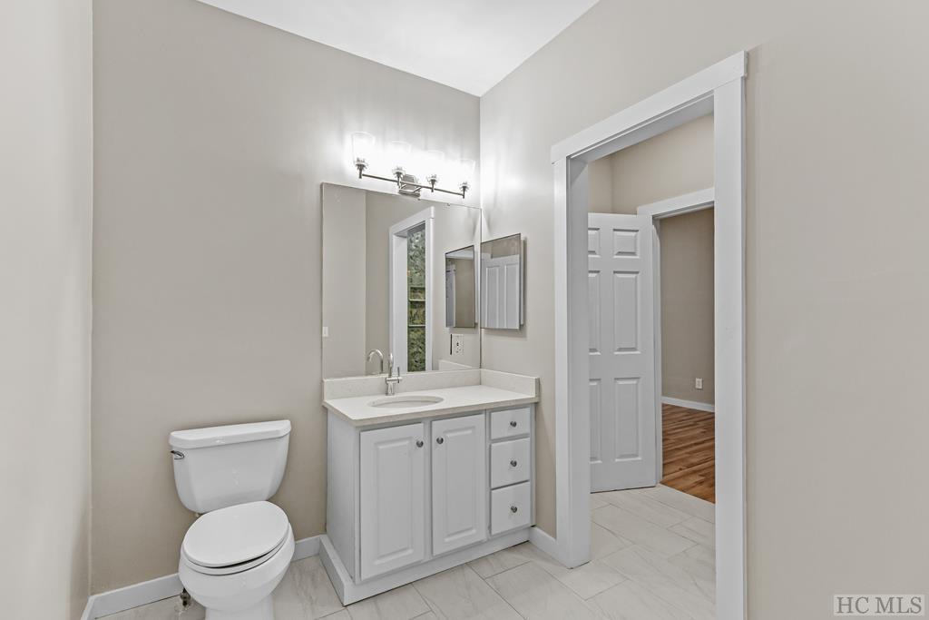 31 Chestnut Hill Rd.