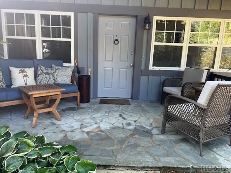 31 Chestnut Hill Rd.