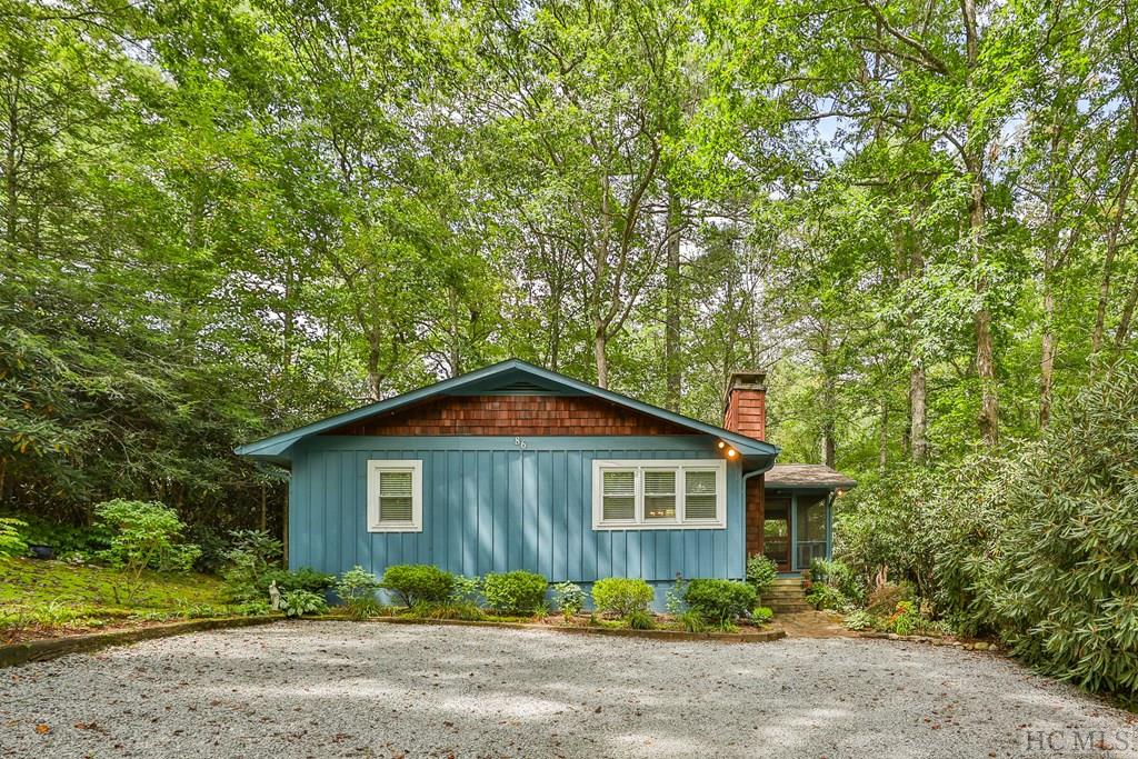 80 East Wingina Place