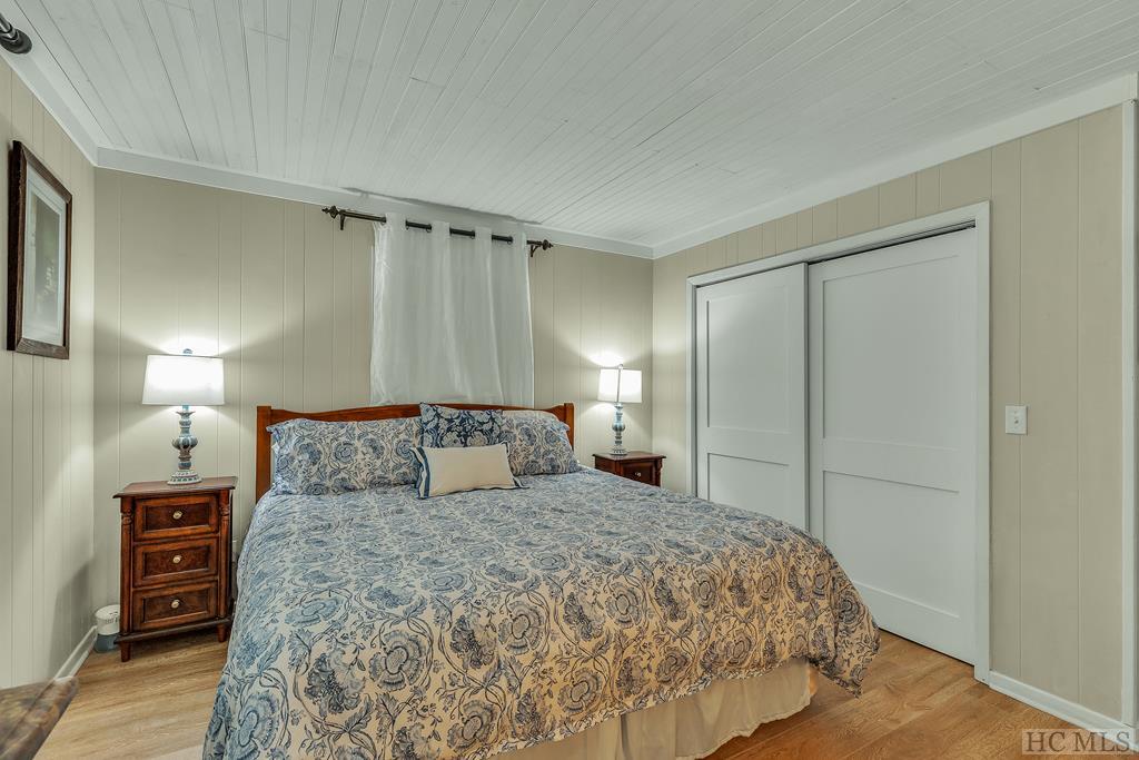 80 East Wingina Place