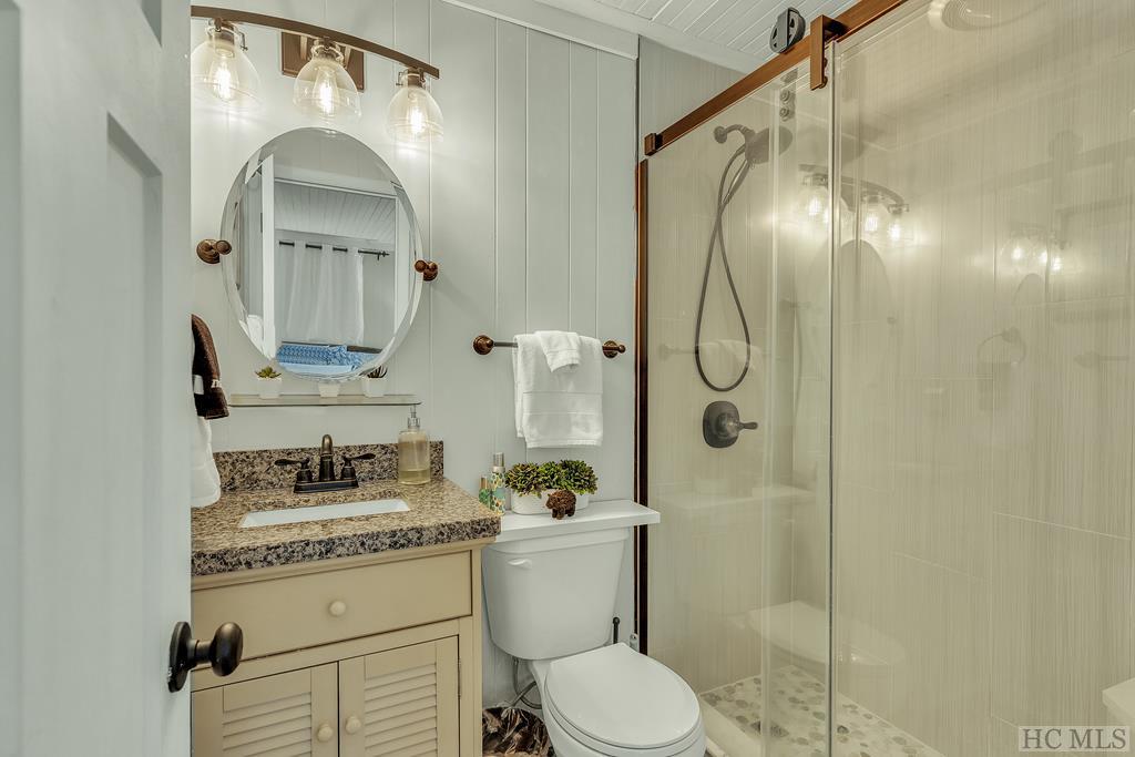 80 East Wingina Place