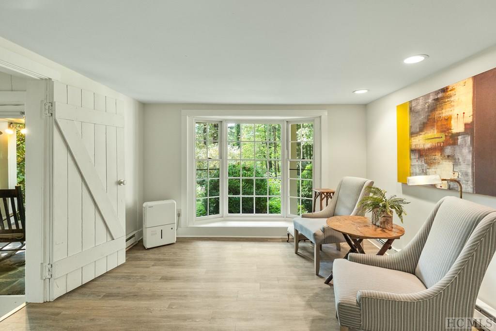 25 Martha's Lane