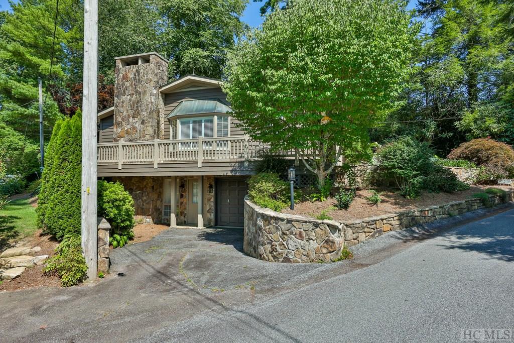 186 Happoldt Drive