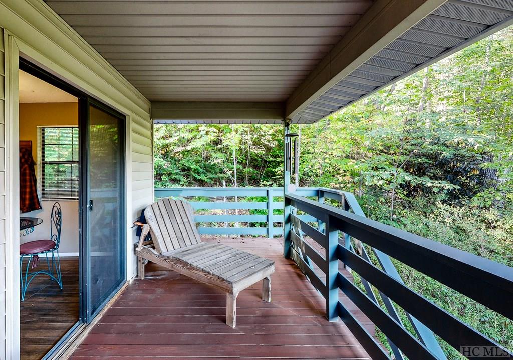 353 Vistawilla Drive