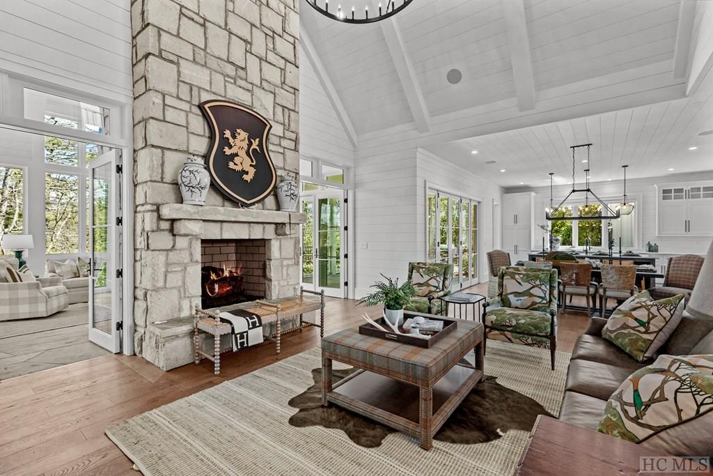 33 Sanctuary Ridge Road