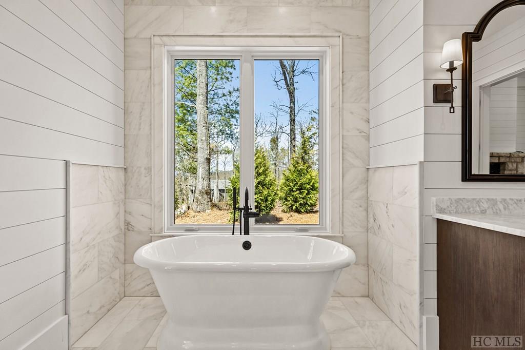 33 Sanctuary Ridge Road