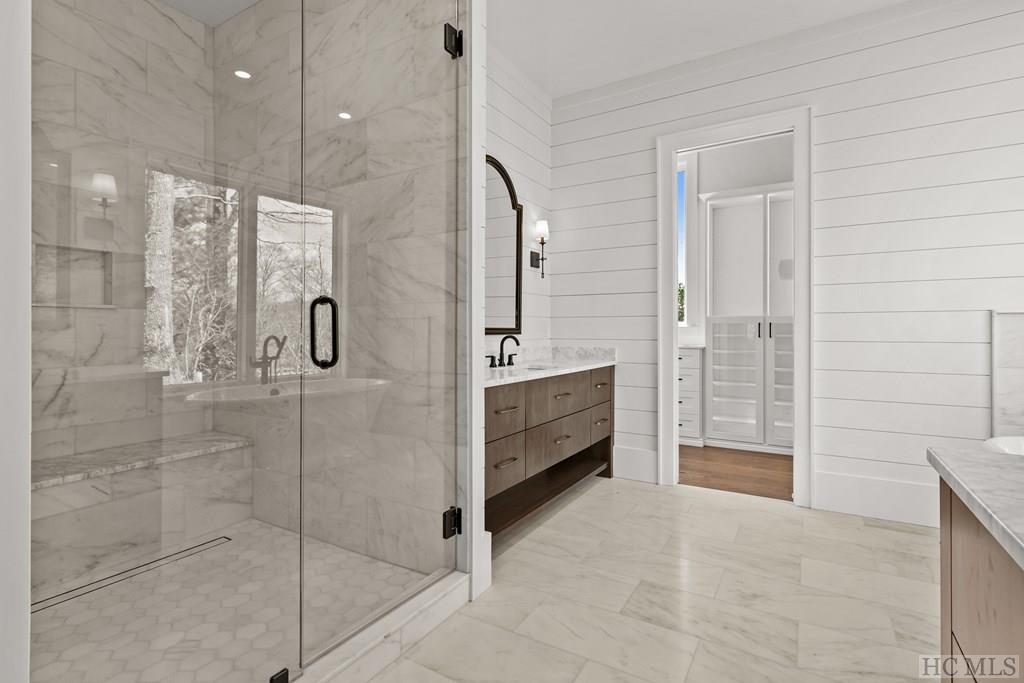 33 Sanctuary Ridge Road