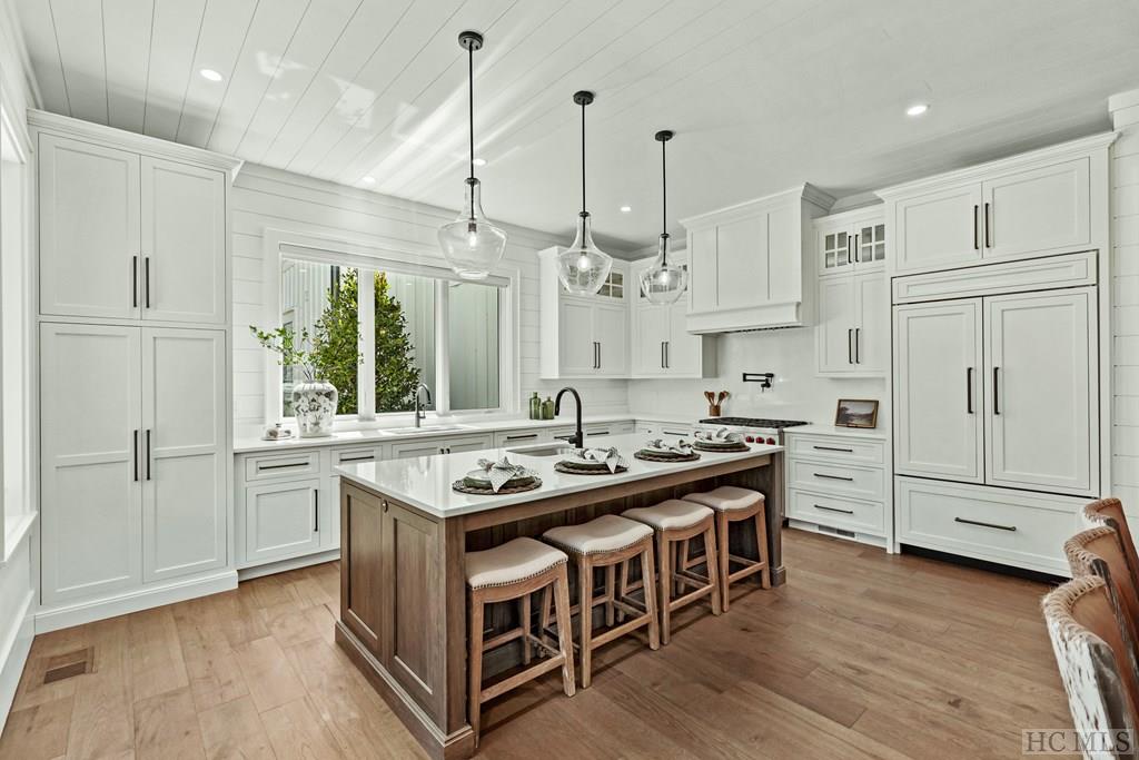 33 Sanctuary Ridge Road