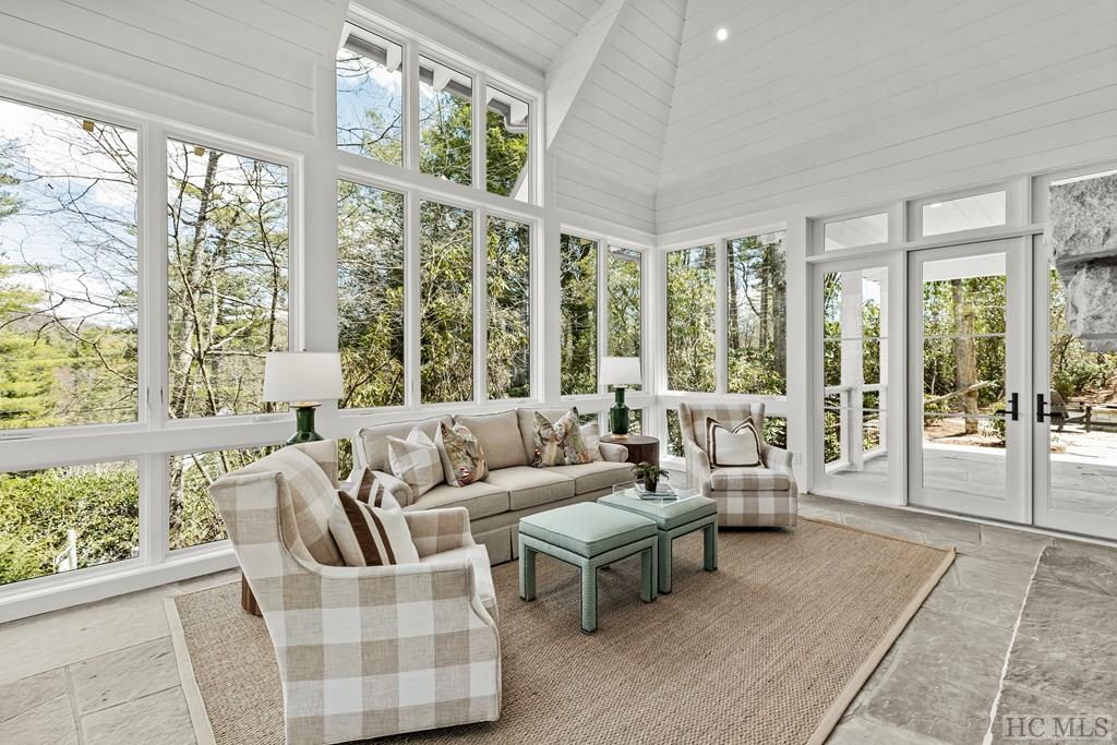 33 Sanctuary Ridge Road