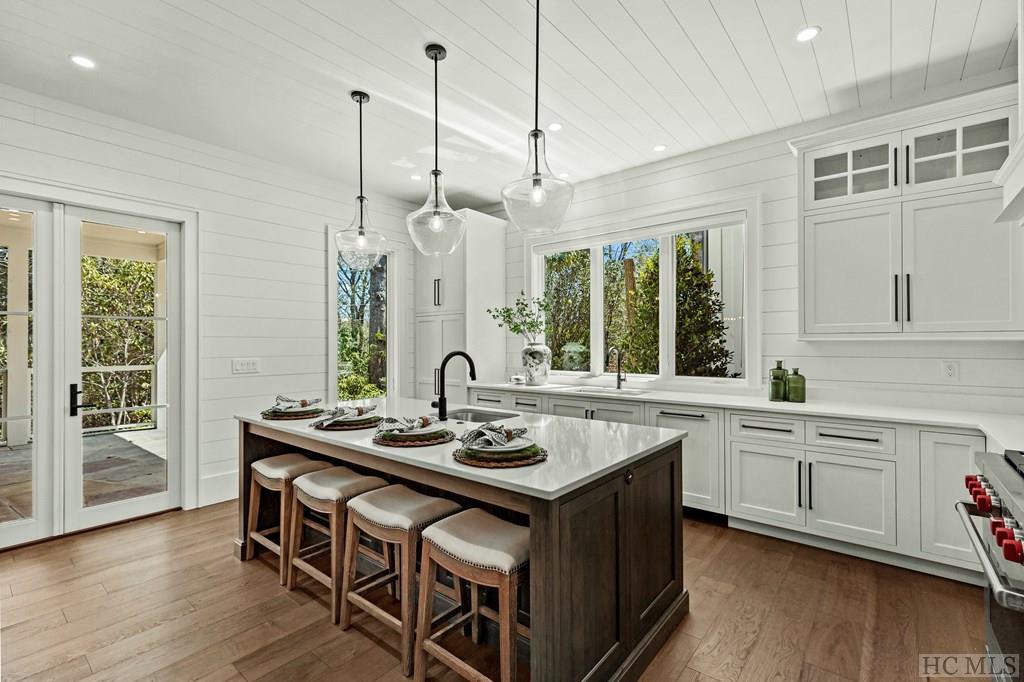 33 Sanctuary Ridge Road