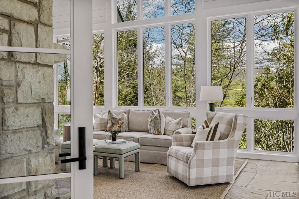 33 Sanctuary Ridge Road