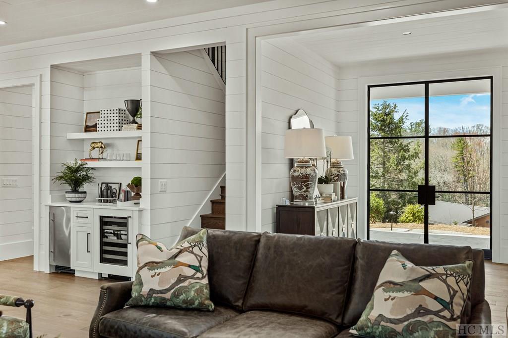 33 Sanctuary Ridge Road