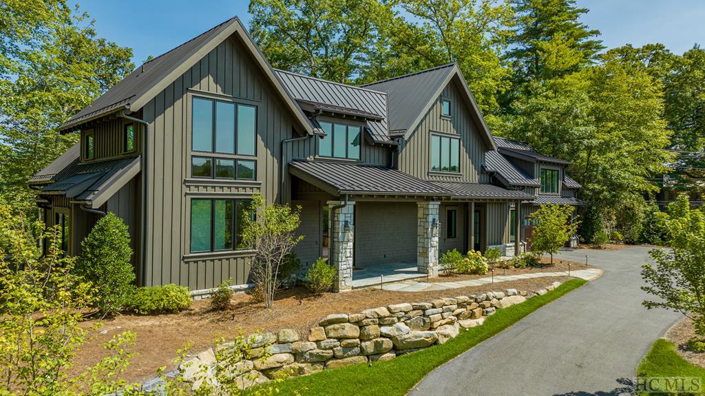 33 Sanctuary Ridge Road