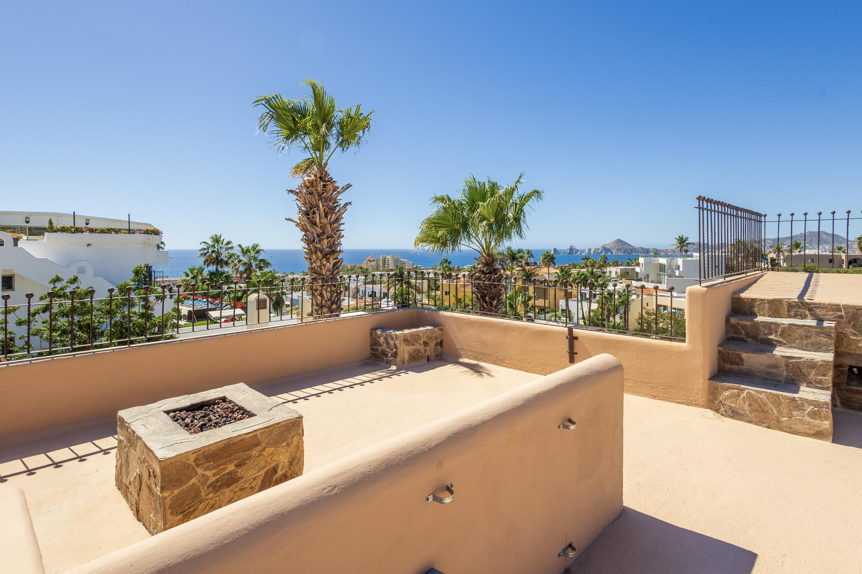 17 Paseo de Los Cabos, Casa Connie